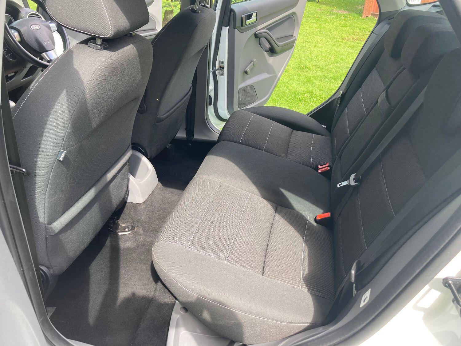 Used Ford Focus 2011 for sale - 76794510: Photo 28