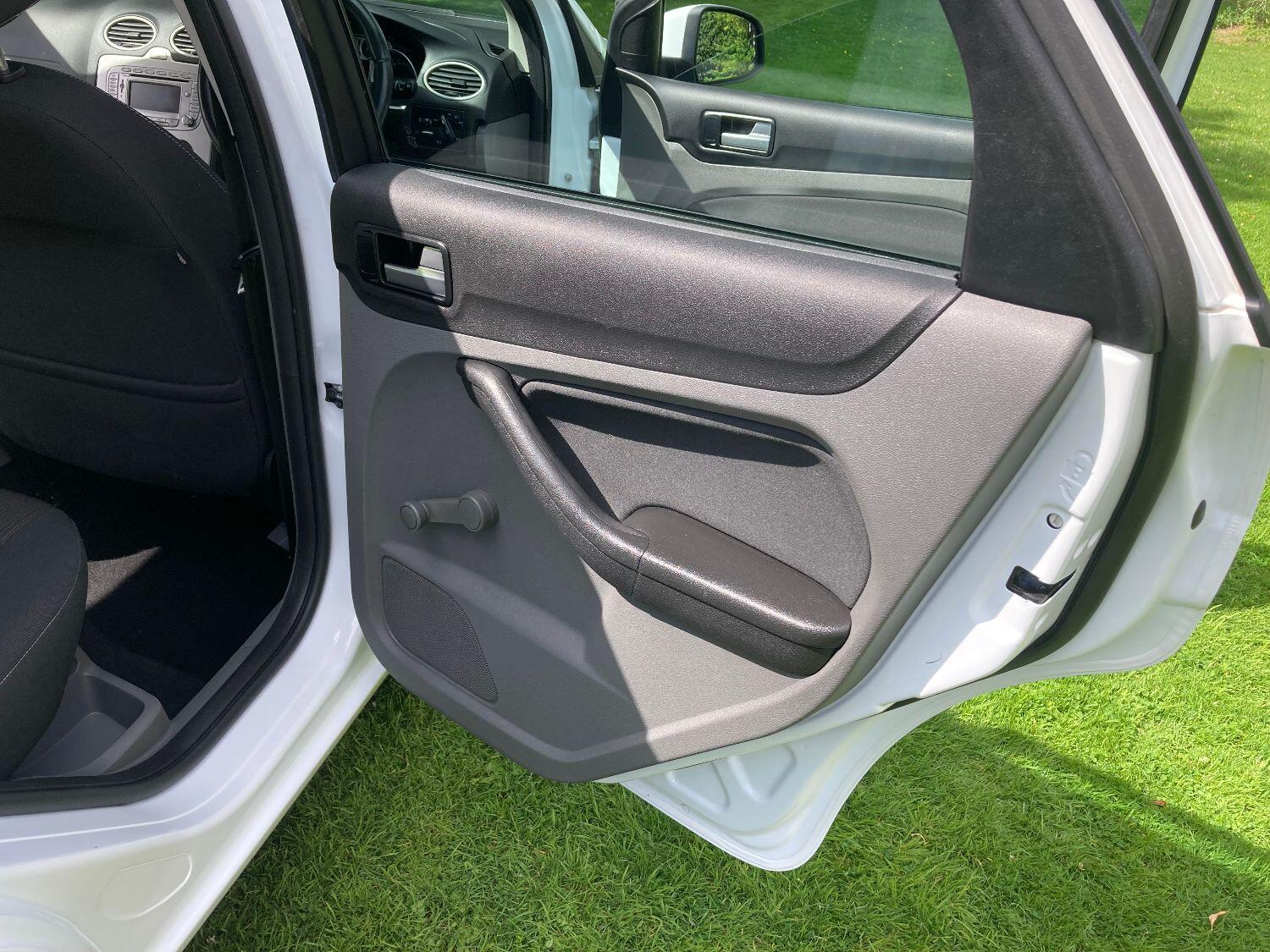 Used Ford Focus 2011 for sale - 76794510: Photo 31