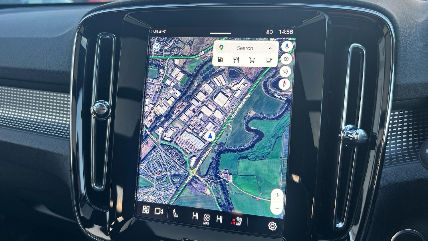 Used Volvo XC40 2024 for sale - 77101923: Photo 16