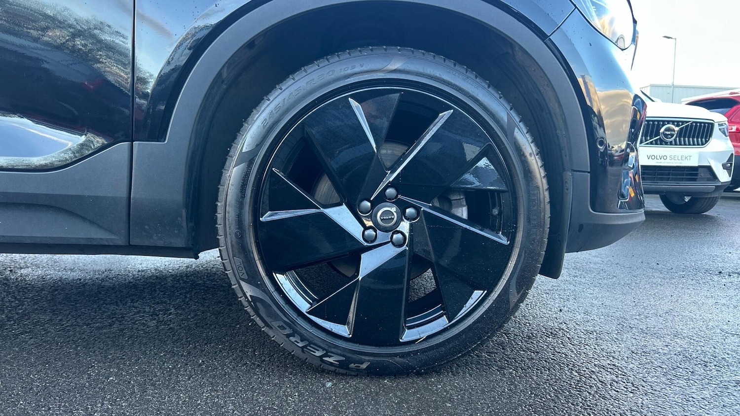 Used Volvo XC40 2024 for sale - 77101923: Photo 9