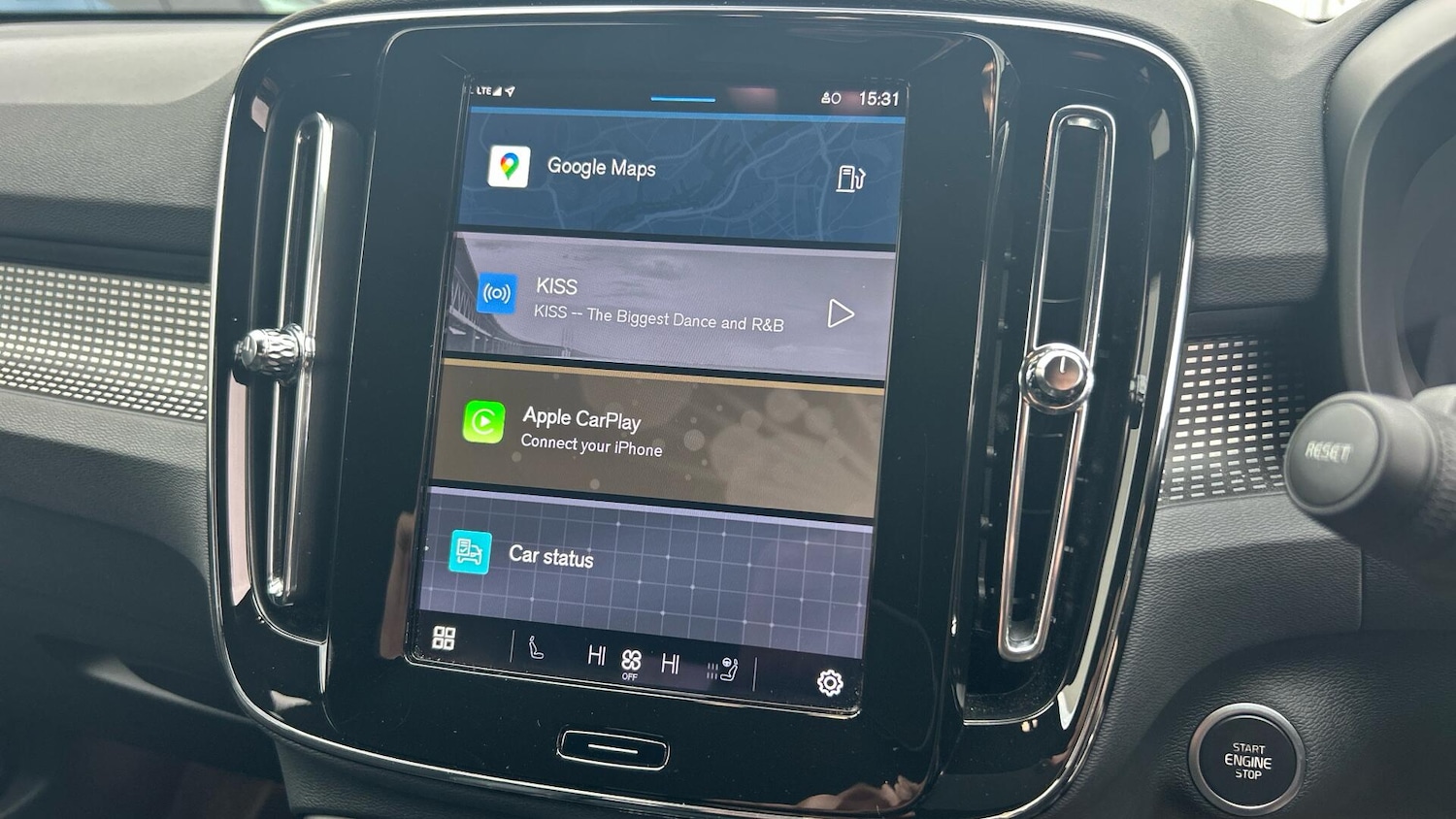 Used Volvo XC40 2024 for sale - 76913040: Photo 12