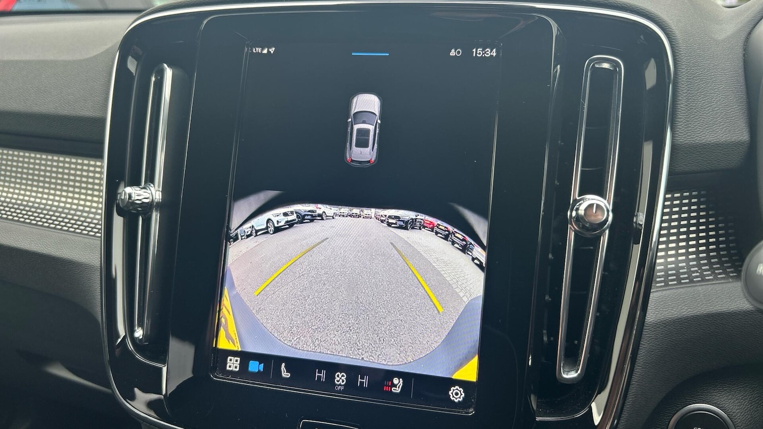 Used Volvo XC40 2024 for sale - 76913040: Photo 19