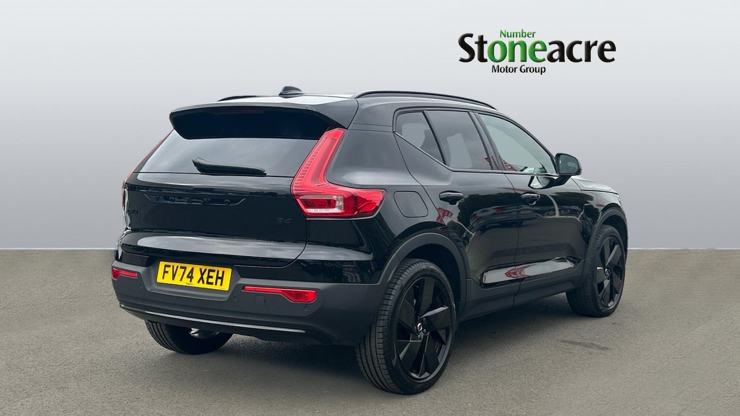 Used Volvo XC40 2024 for sale - 76913040: Photo 2