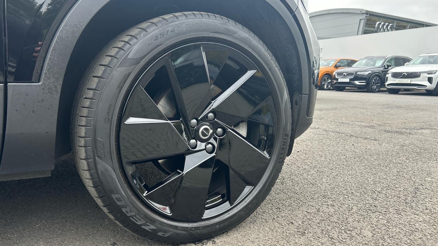 Used Volvo XC40 2024 for sale - 76913040: Photo 31