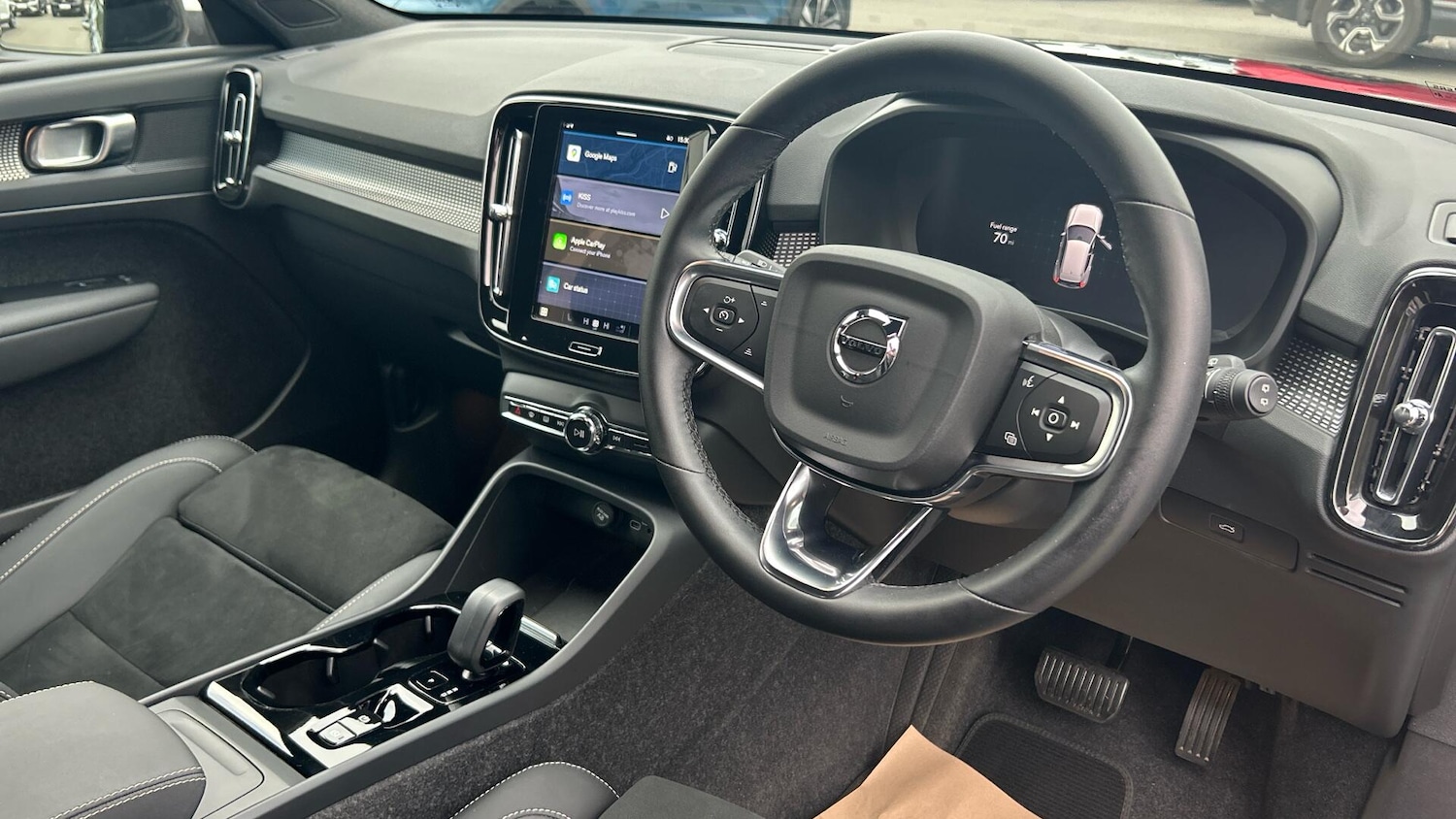 Used Volvo XC40 2024 for sale - 76913040: Photo 4