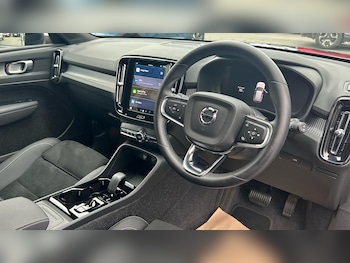 Used Volvo XC40 2024 for sale - 76913040: Photo