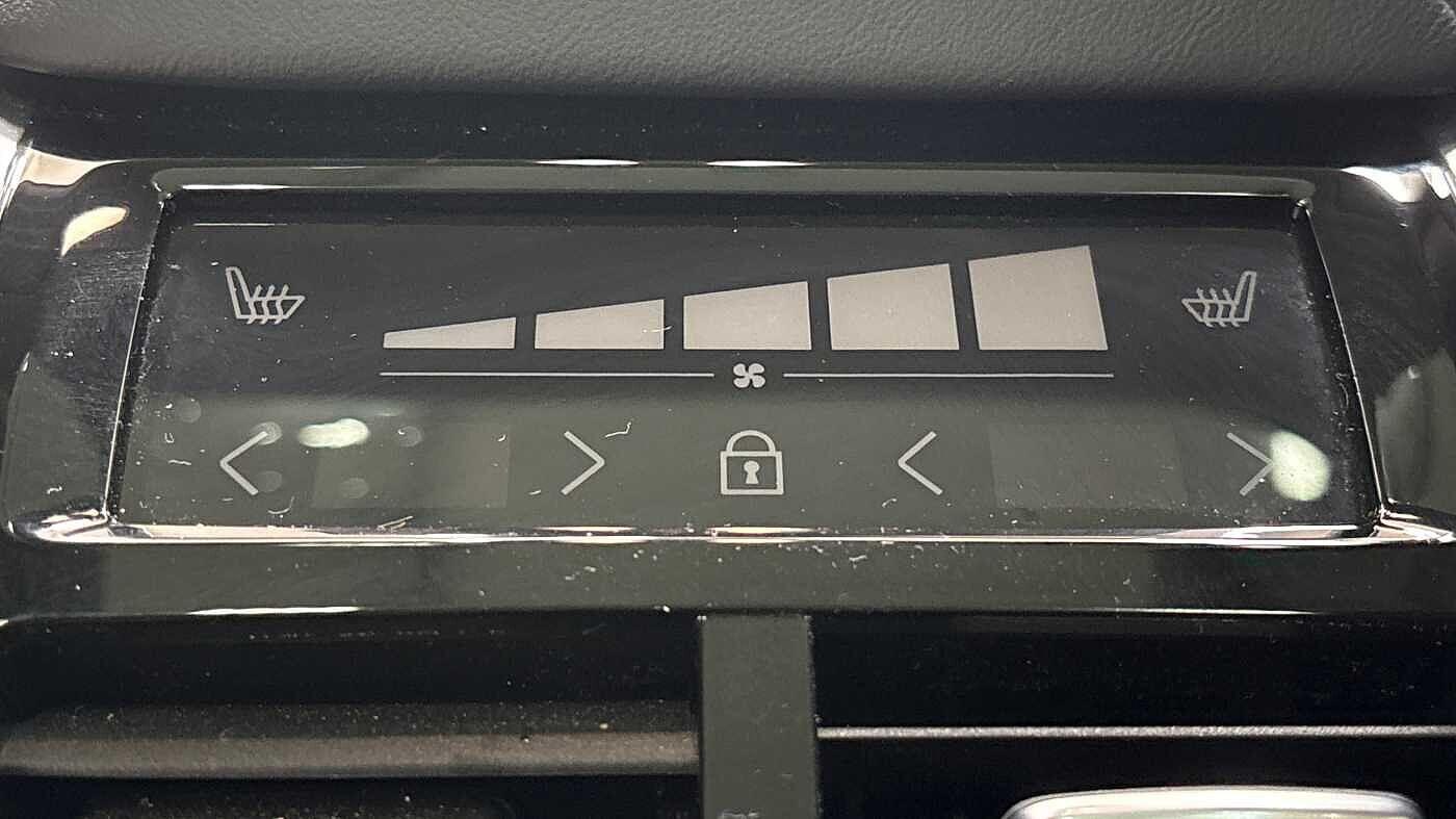 Used Volvo XC60 2025 for sale - 76952613: Photo 17