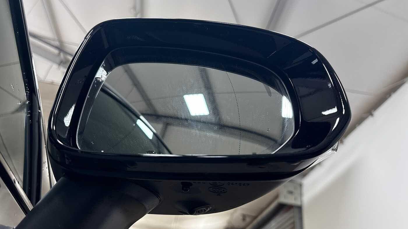 Used Volvo XC60 2025 for sale - 76952613: Photo 21