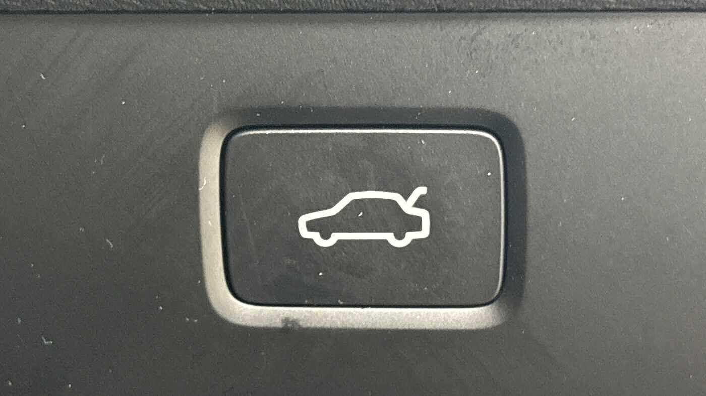 Used Volvo XC60 2025 for sale - 76952613: Photo 30