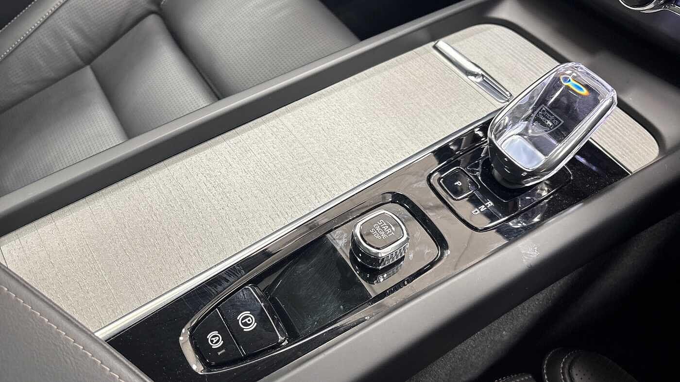 Used Volvo XC60 2025 for sale - 76952613: Photo 32