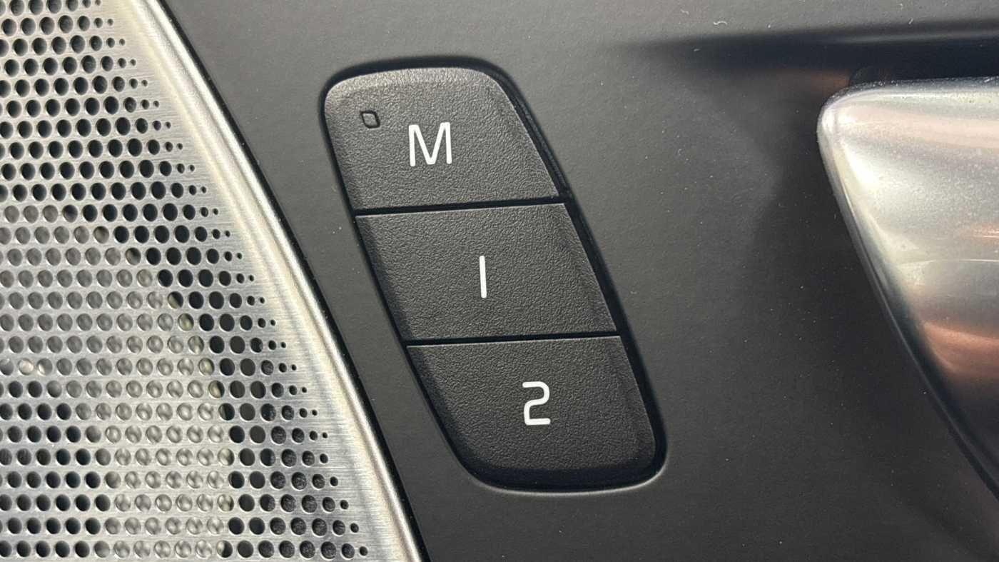 Used Volvo XC60 2025 for sale - 76952613: Photo 59