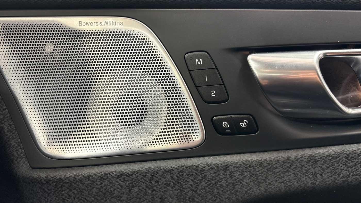 Used Volvo XC60 2025 for sale - 76952613: Photo 60