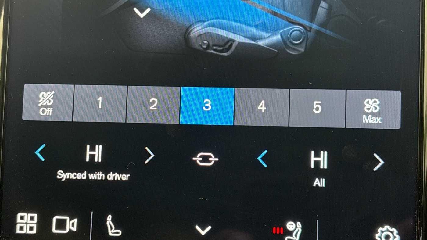 Used Volvo XC60 2025 for sale - 76952613: Photo 85