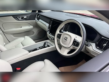 Used Volvo V60 2024 for sale - 78821835: Photo