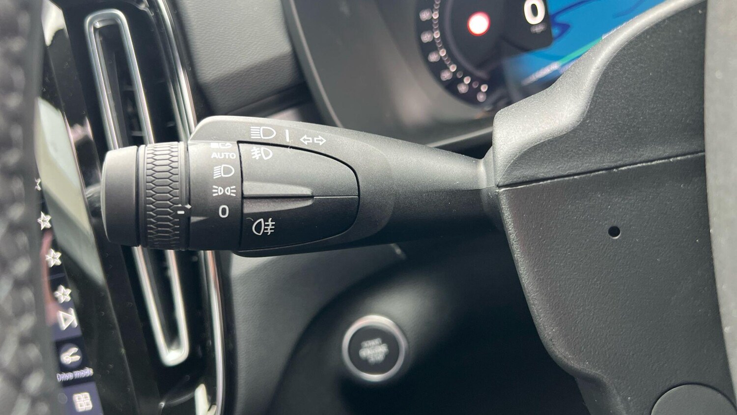 Used Volvo XC40 for sale - 77737306: Photo 10