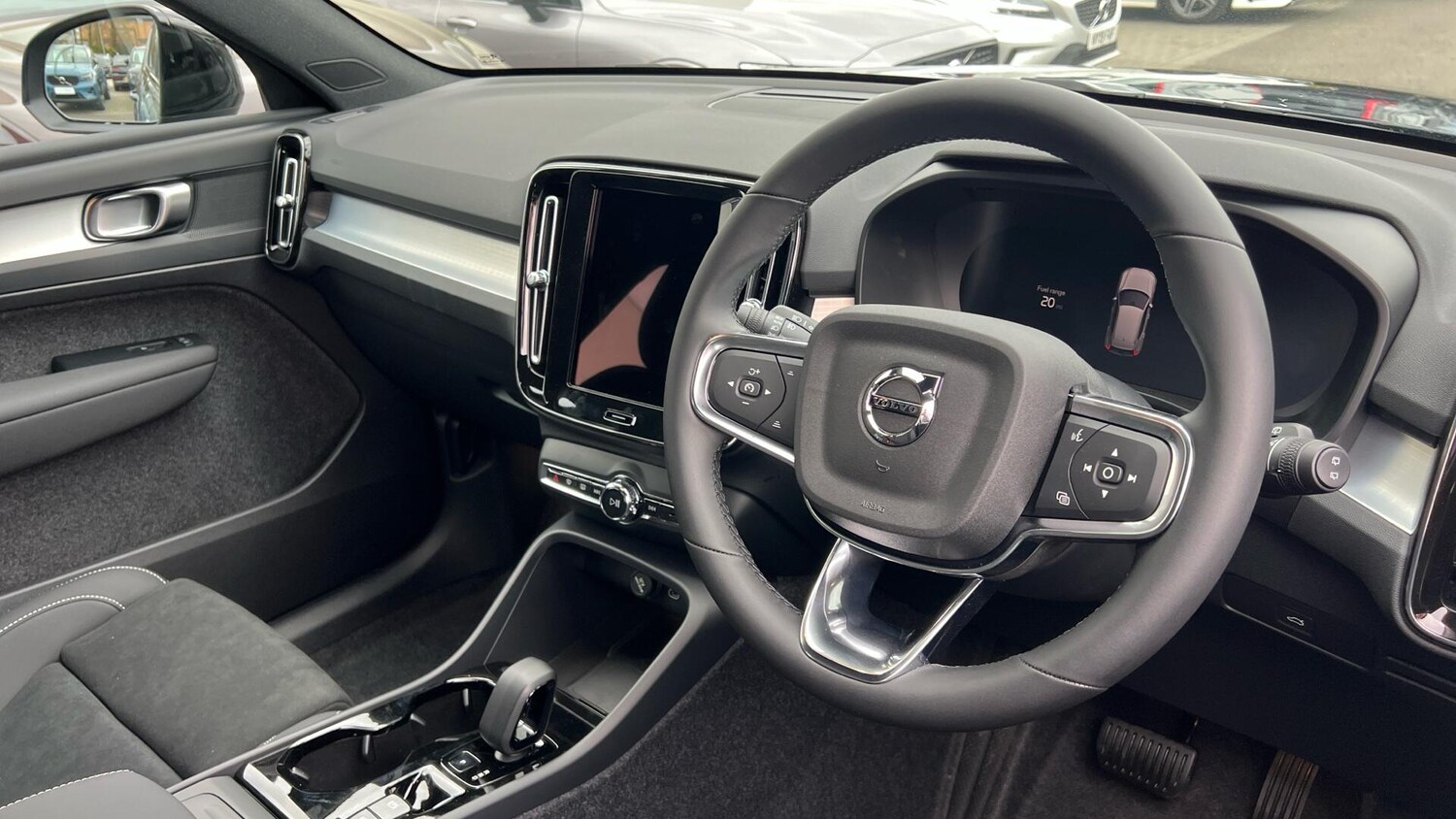 Used Volvo XC40 for sale - 77737306: Photo 42