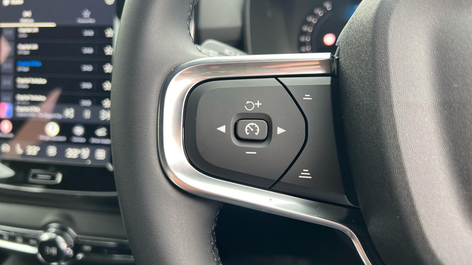 Used Volvo XC40 for sale - 77737306: Photo 58