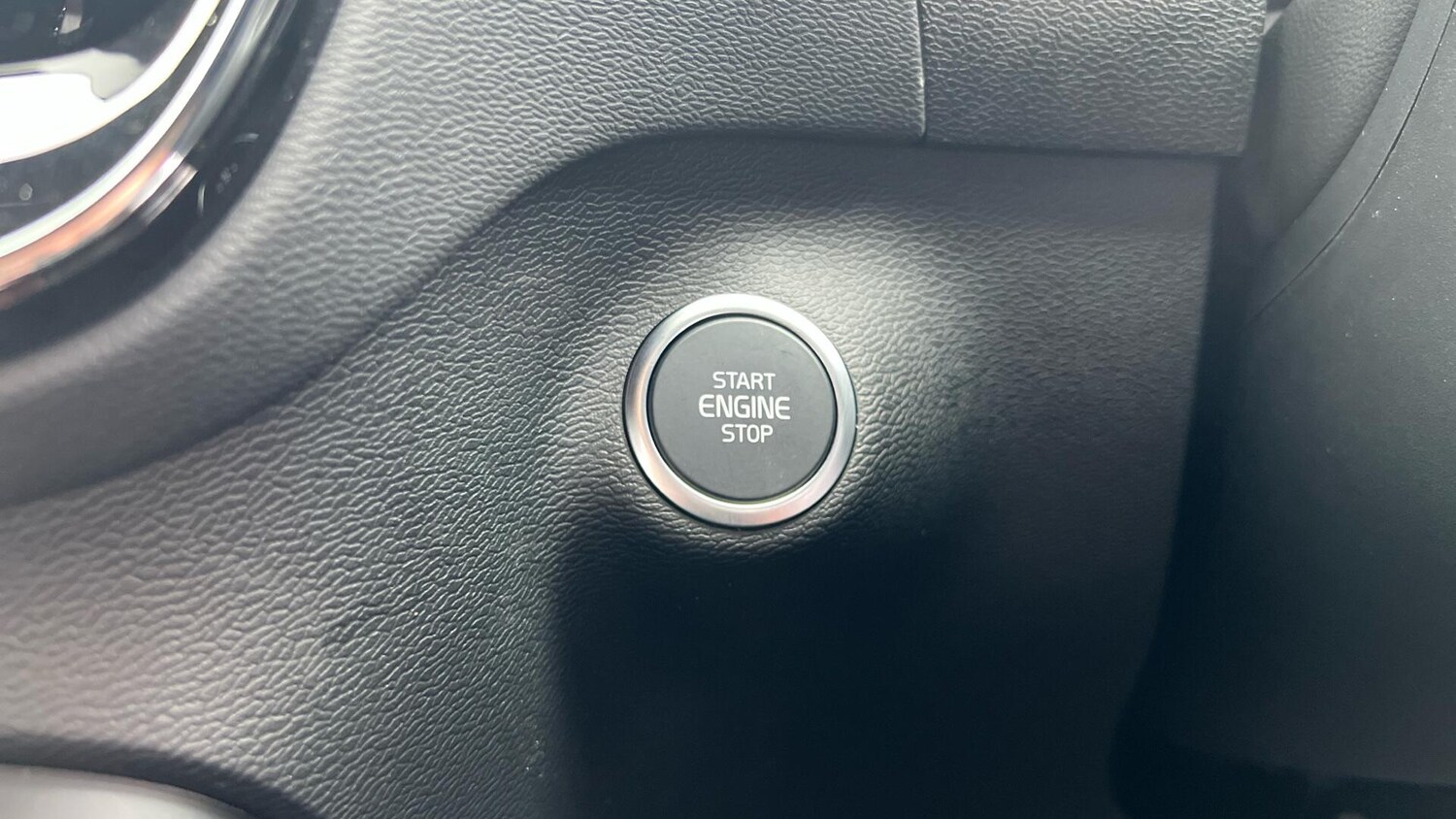 Used Volvo XC40 for sale - 77737306: Photo 63