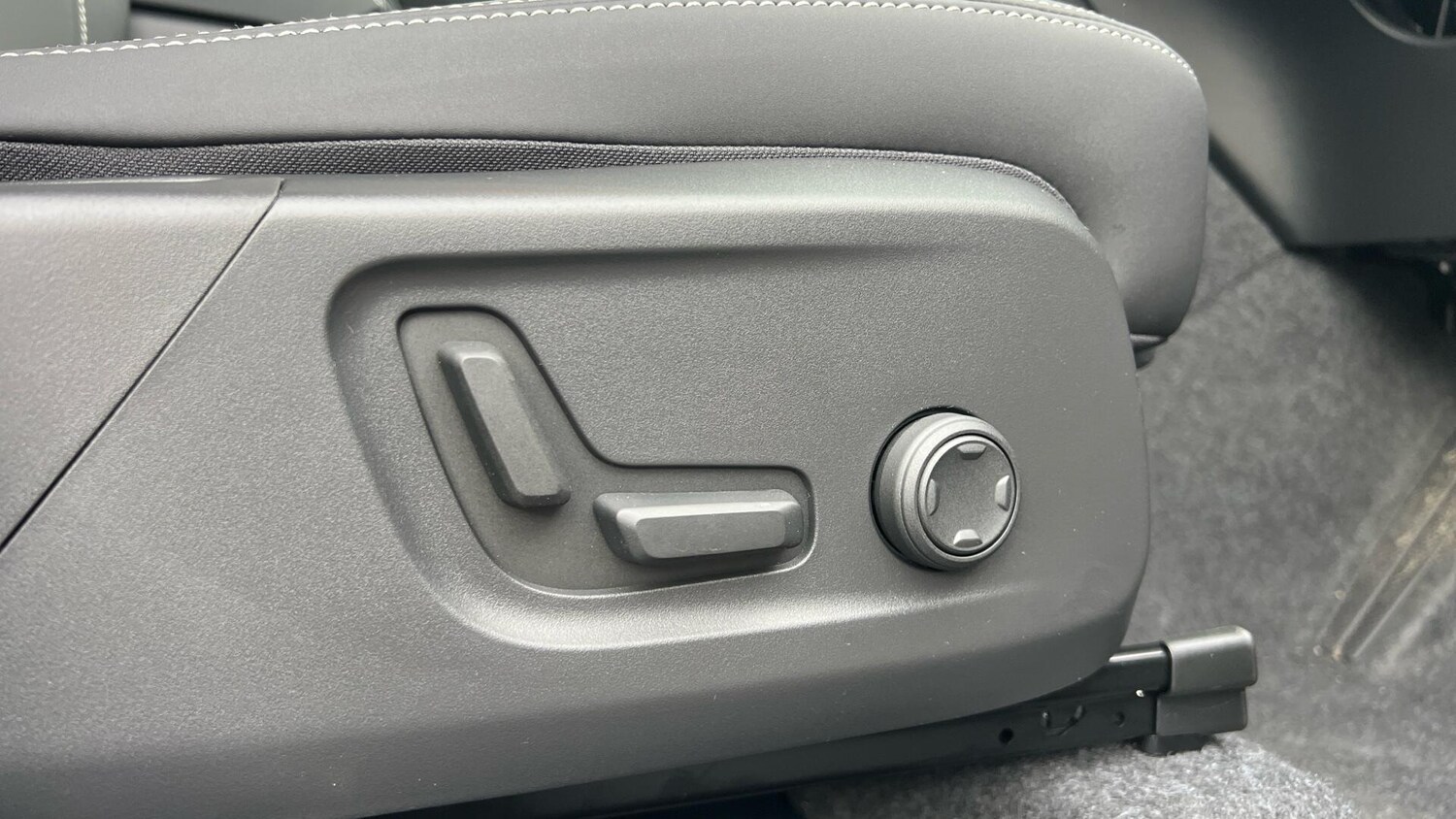 Used Volvo XC40 for sale - 77737306: Photo 66