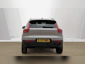 Used Volvo XC40 2025 for sale - 78609100: Photo