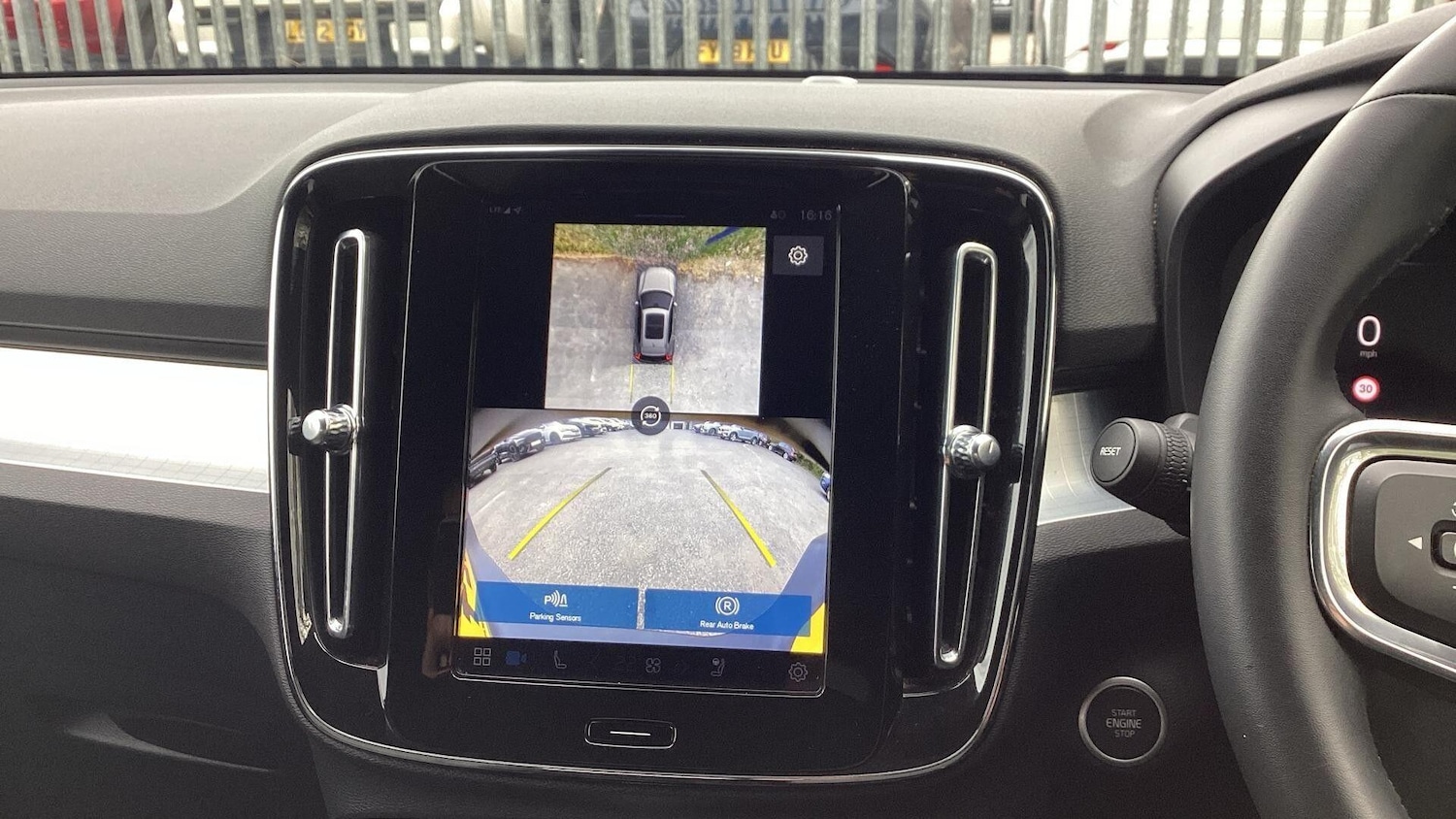 Used Volvo XC40 for sale - 77753563: Photo 37