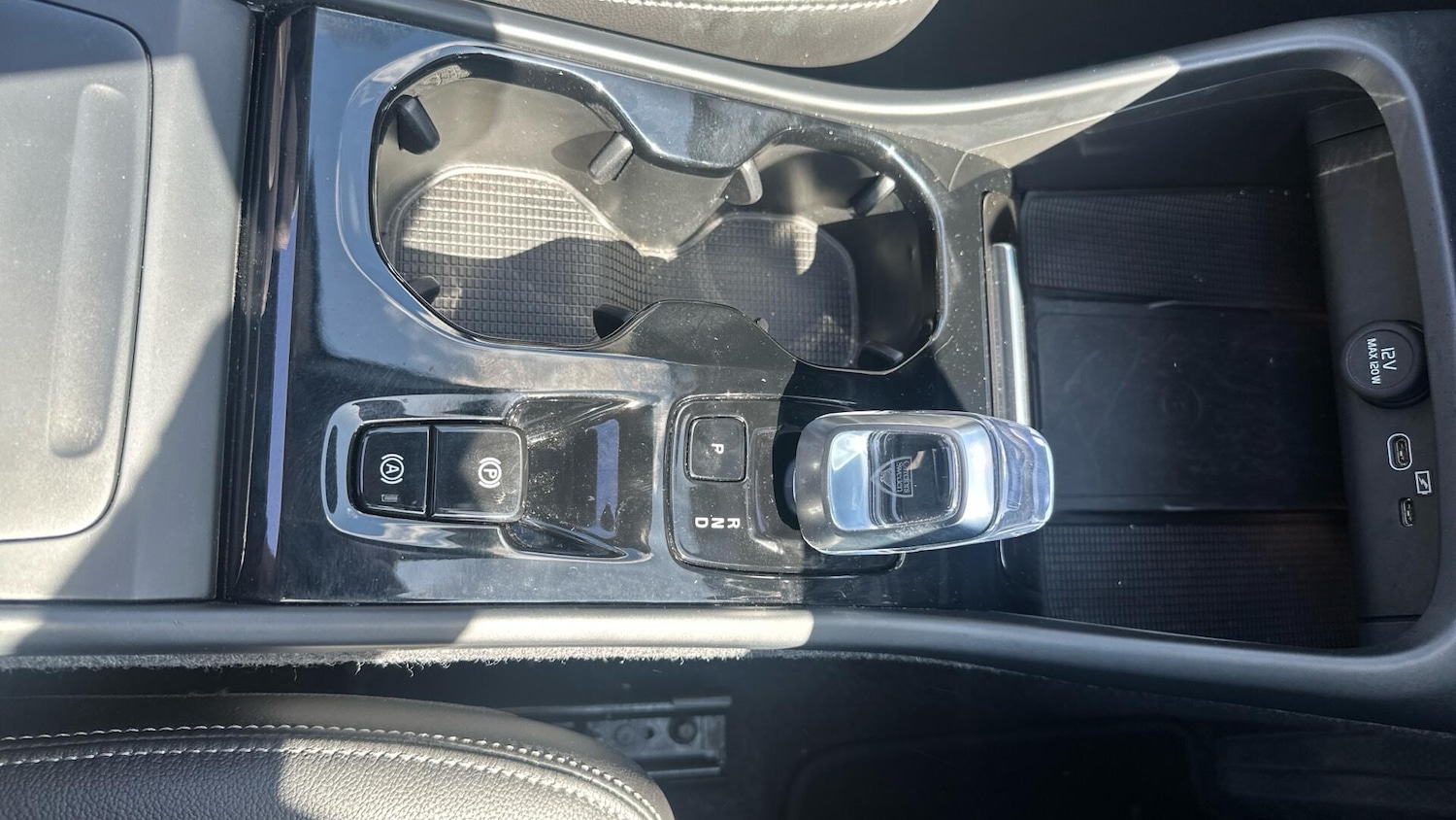 Used Volvo XC40 2024 for sale - 76153208: Photo 33