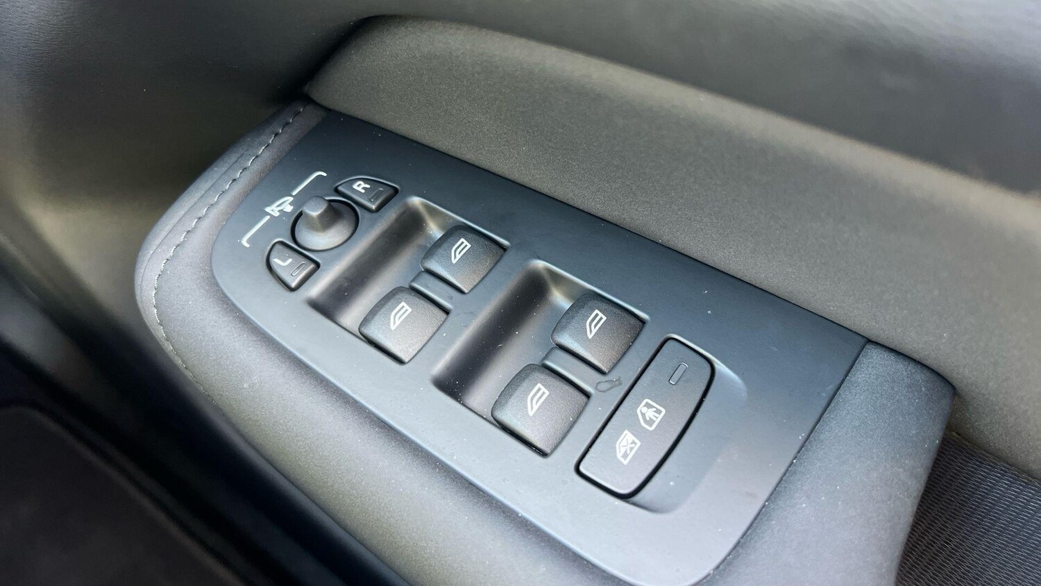 Used Volvo XC60 2026 for sale - 78147701: Photo 24