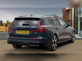 Used Volvo V60 2025 for sale - 77425357: Photo