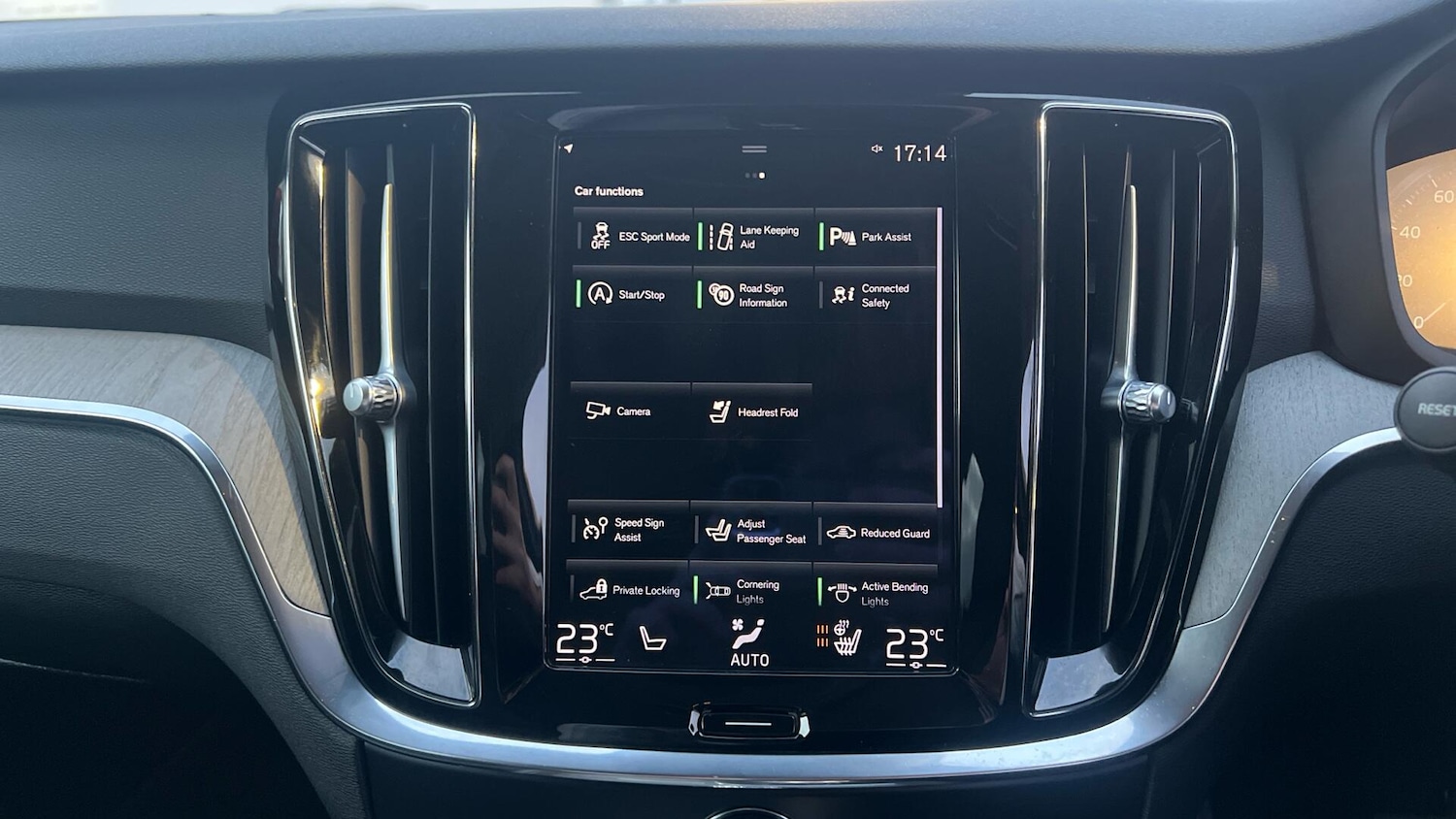 Used Volvo V60 2021 for sale - 77646246: Photo 56