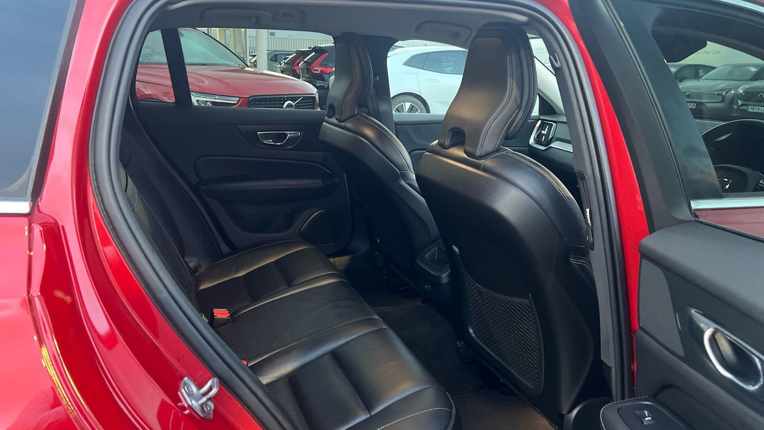 Used Volvo V60 2021 for sale - 77646246: Photo 9