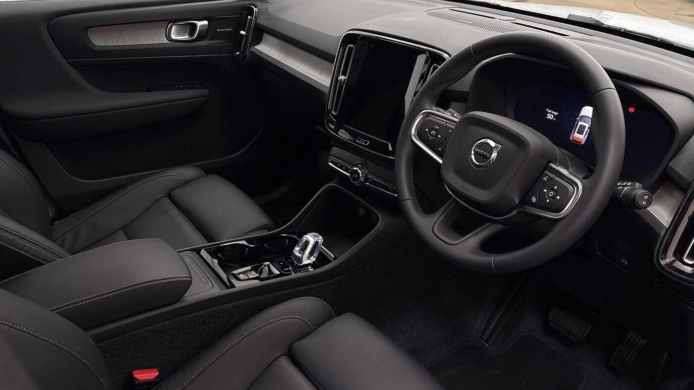 Used Volvo XC40 2024 for sale - 76317945: Photo 9