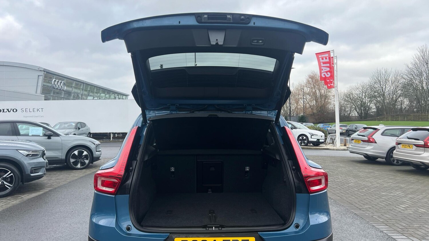 Used Volvo XC40 2024 for sale - 78047503: Photo 13