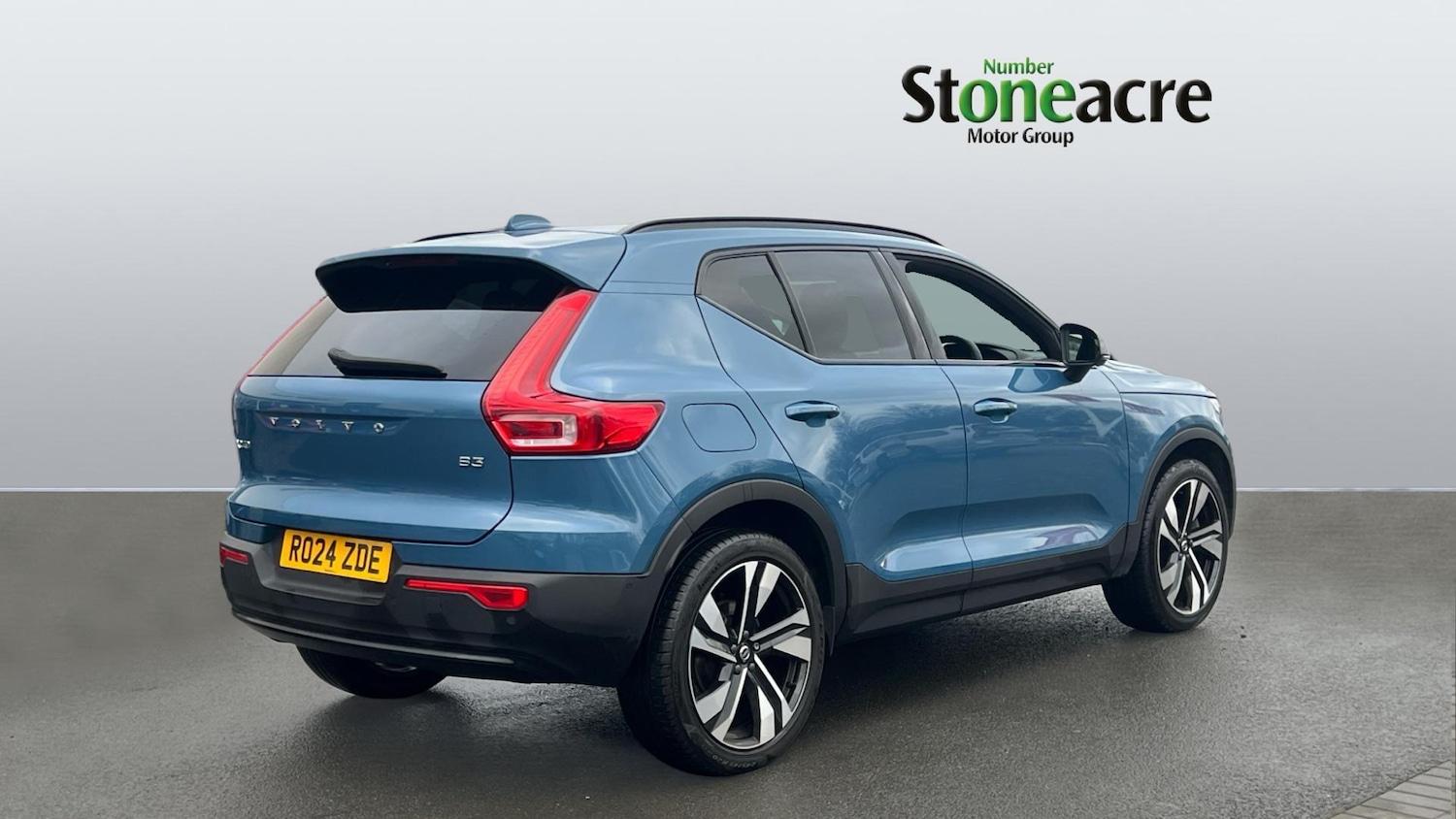 Used Volvo XC40 2024 for sale - 78047503: Photo 2
