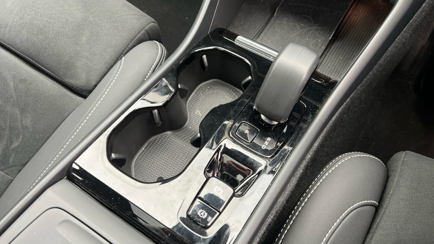 Used Volvo XC40 2024 for sale - 78047503: Photo 24