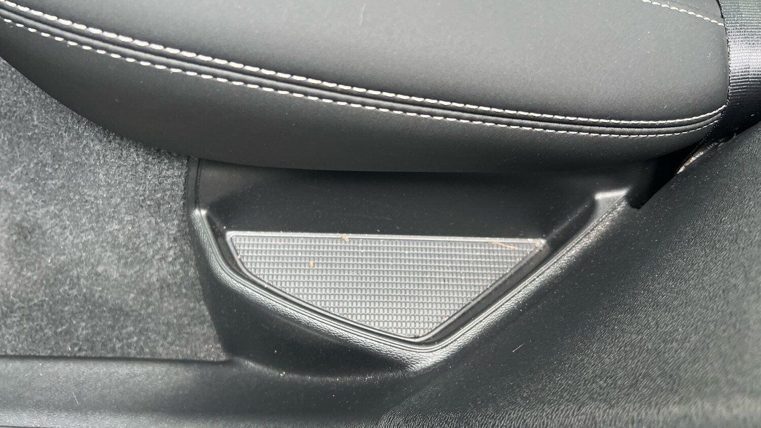 Used Volvo XC40 2024 for sale - 78047503: Photo 36