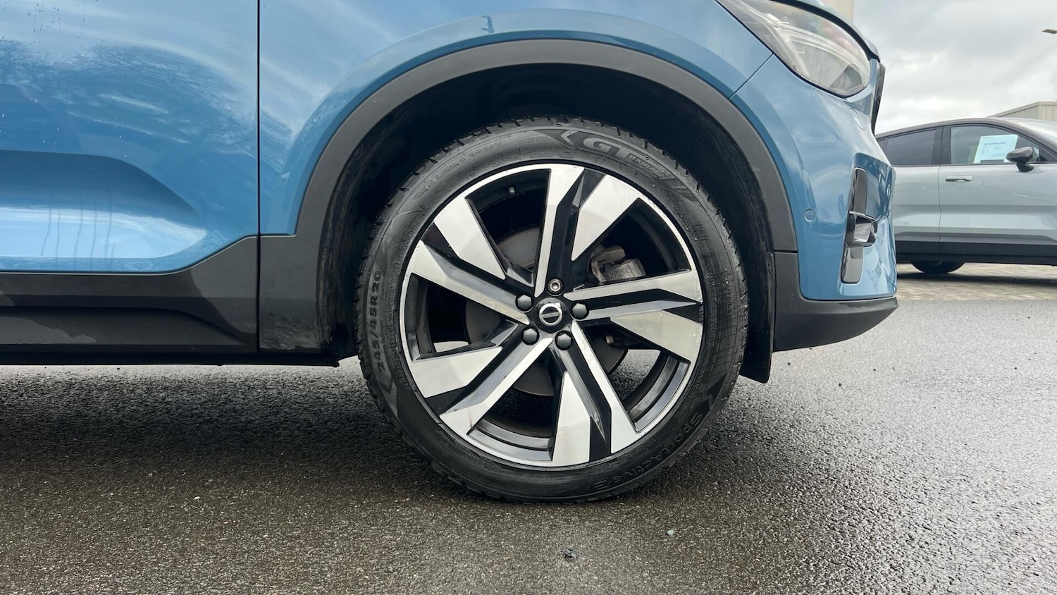 Used Volvo XC40 2024 for sale - 78047503: Photo 9