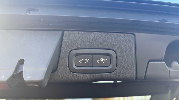 Used Volvo XC60 2024 for sale - 75478225: Photo 41