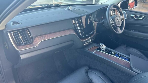 Used Volvo XC60 2024 for sale - 75478225: Photo 5