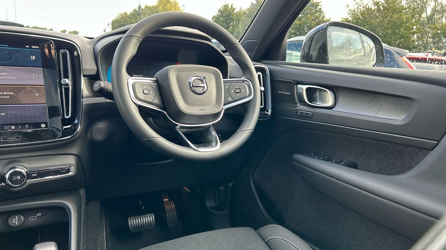 Used Volvo XC40 2025 for sale - 77852716: Photo 13