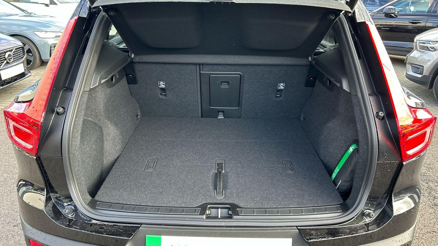 Used Volvo XC40 2025 for sale - 77852716: Photo 32