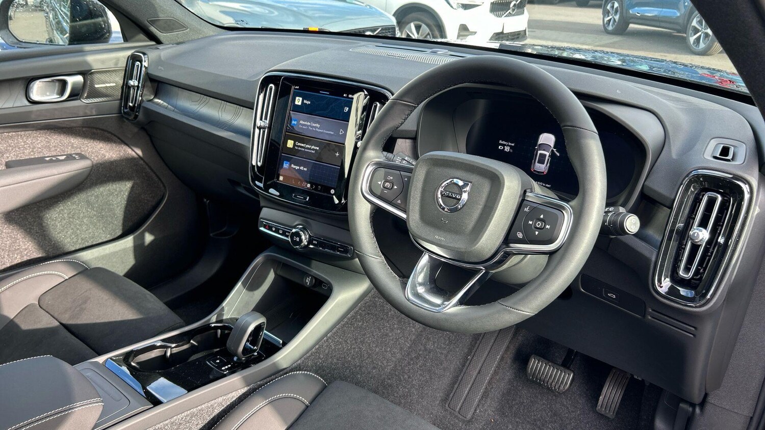 Used Volvo XC40 2025 for sale - 77852716: Photo 9