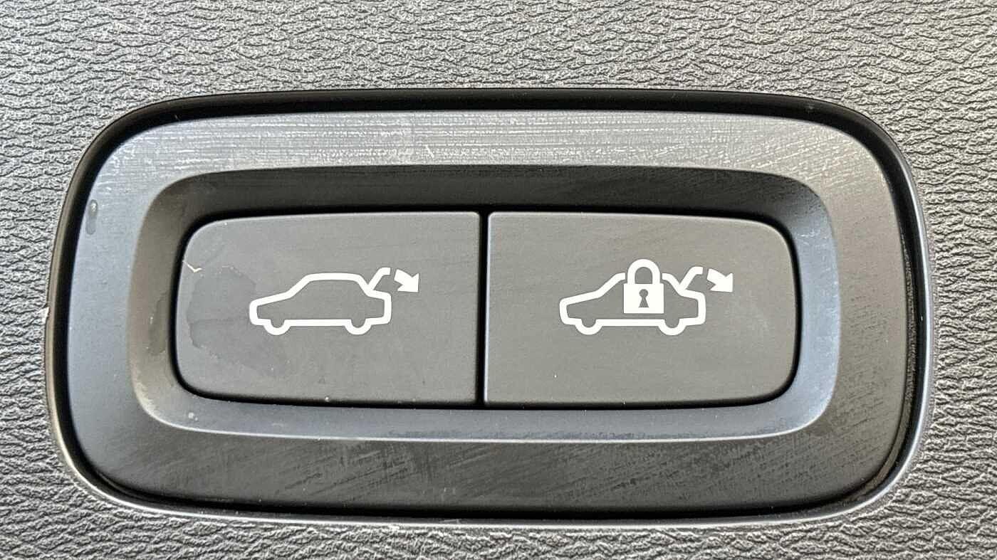 Used Volvo V60 2025 for sale - 76597396: Photo 19