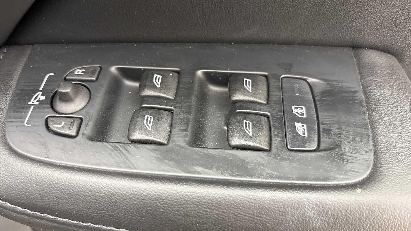 Used Volvo V60 2025 for sale - 76597396: Photo 25