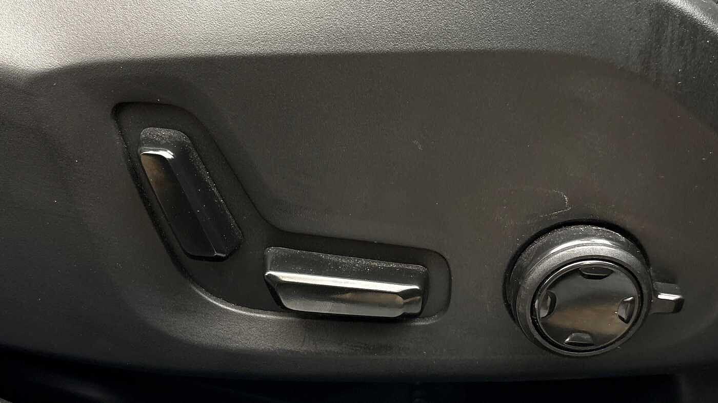 Used Volvo V60 2025 for sale - 76597396: Photo 28