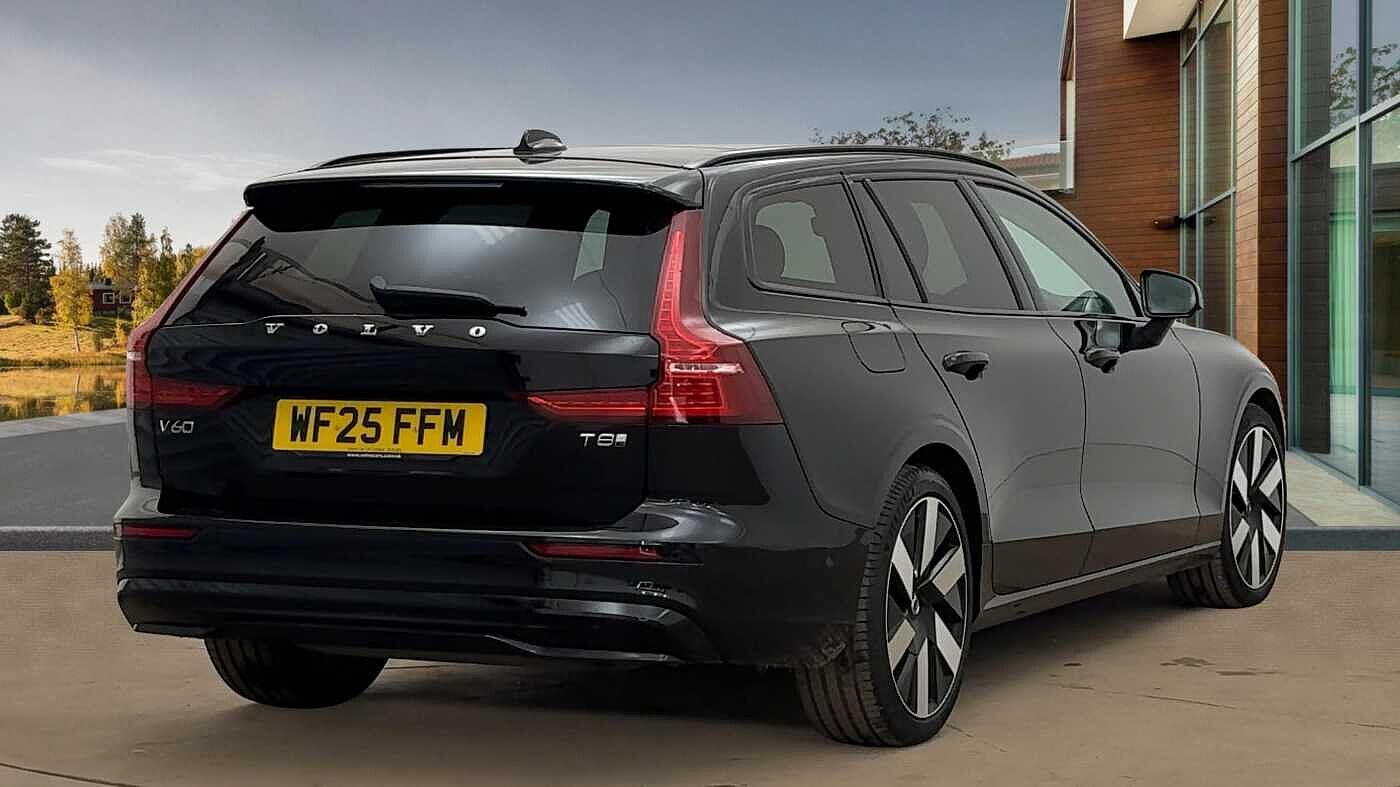 Used Volvo V60 2025 for sale - 76597396: Photo 3
