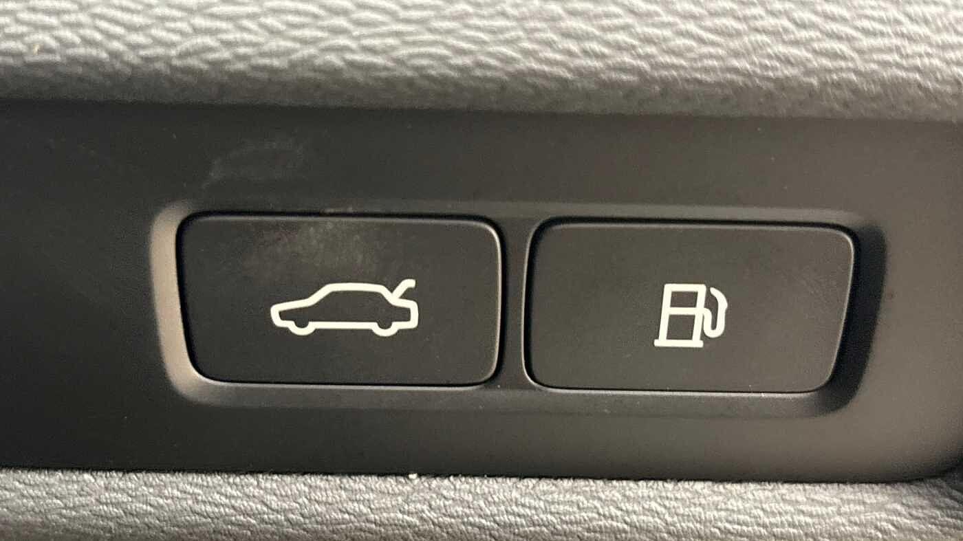 Used Volvo V60 2025 for sale - 76597396: Photo 30