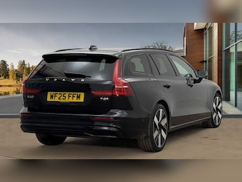 Used Volvo V60 2025 for sale - 76597396: Photo