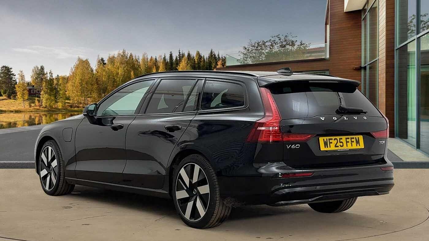 Used Volvo V60 2025 for sale - 76597396: Photo 5