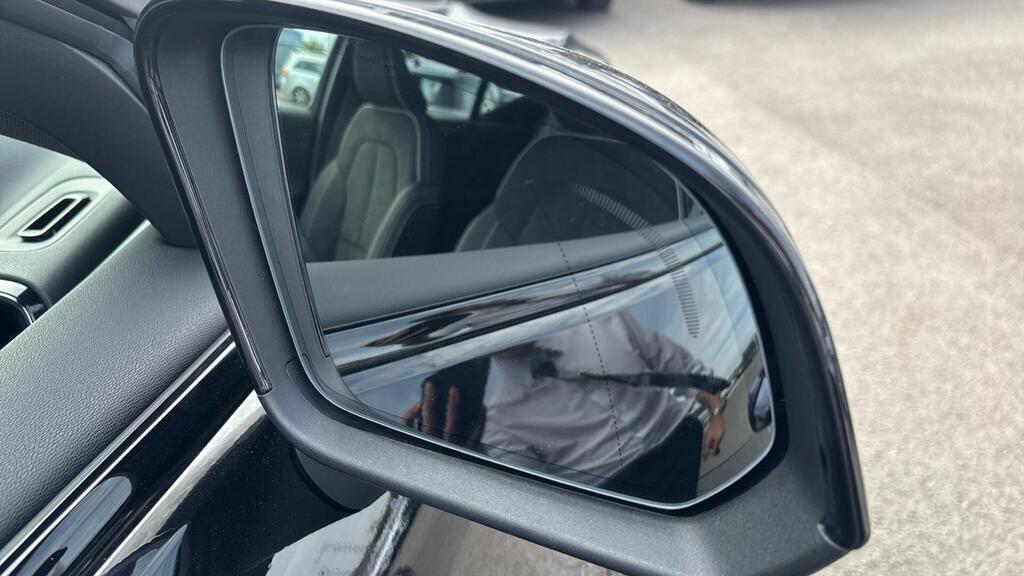 Used Volvo XC40 2025 for sale - 77162814: Photo 37