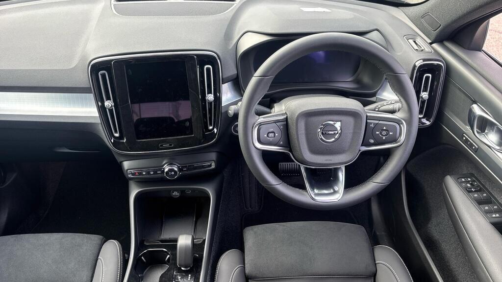 Used Volvo XC40 2025 for sale - 77162814: Photo 46